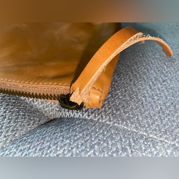 FashionAble Small Tan Leather Clutch, Zippered Top, Handmade in Mexico - Picture 6 of 9